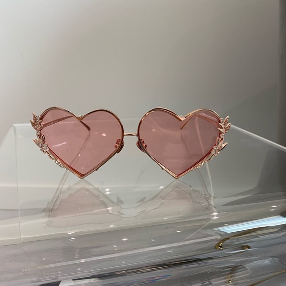 Heart Sunglasses - Picture 3 of 6